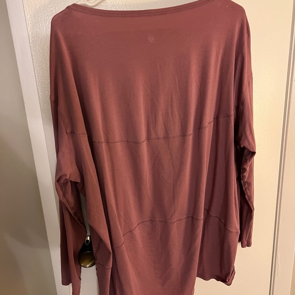 Lululemon oversized long sleeve shirt - Picture 4 of 4